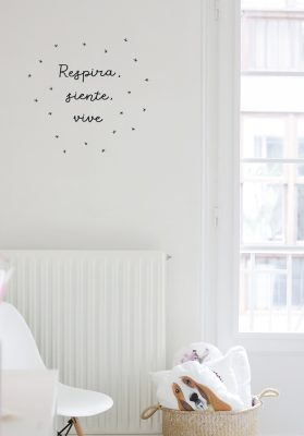 VINILO RESPIRA SIENTE VIVE
