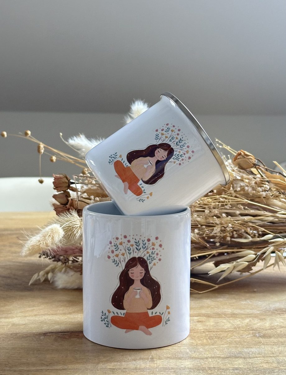 TAZAS MI PEQUEÑO RITUAL. CERÁMICA Y METAL