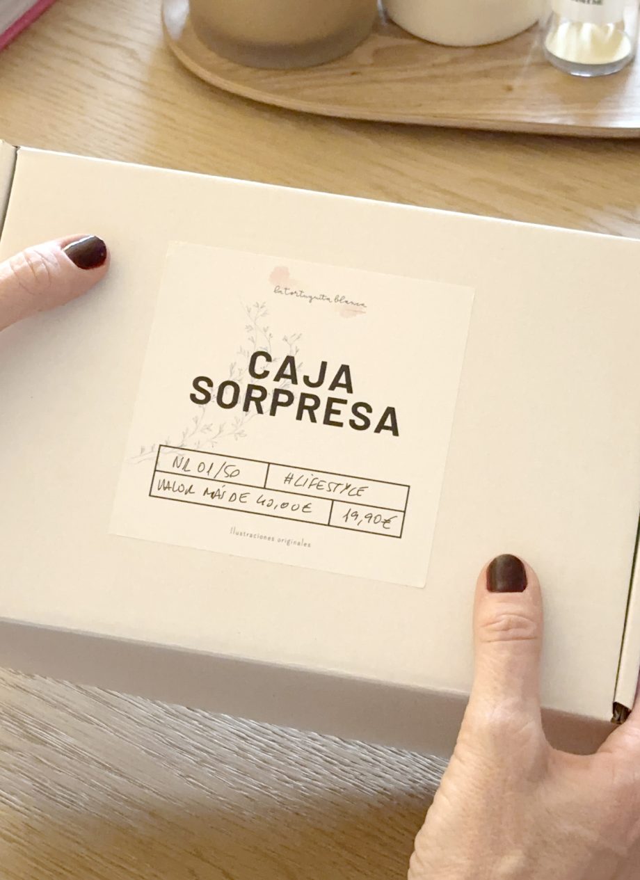 CAJA SORPRESA La Tortuguita Blanca | Edición Limitada (50 numeradas)