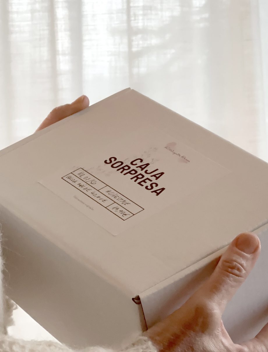 CAJA SORPRESA La Tortuguita Blanca | Edición Limitada (50 numeradas)